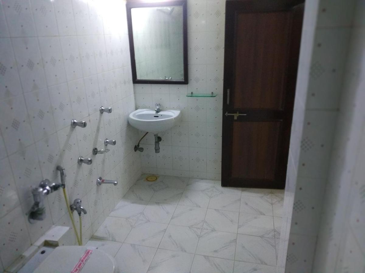 Hotel Alpha Vadodara Exterior foto
